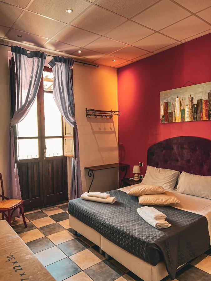 קליארי Chambres Du Monde מראה חיצוני תמונה